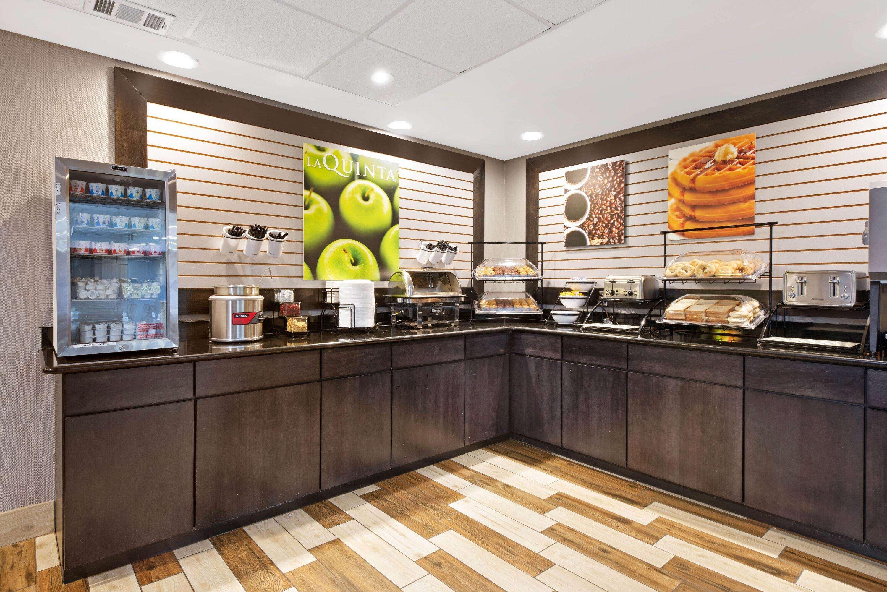 La Quinta Inn & Suites By Wyndham Dc Metro Capital Beltway Capitol Heights Kültér fotó